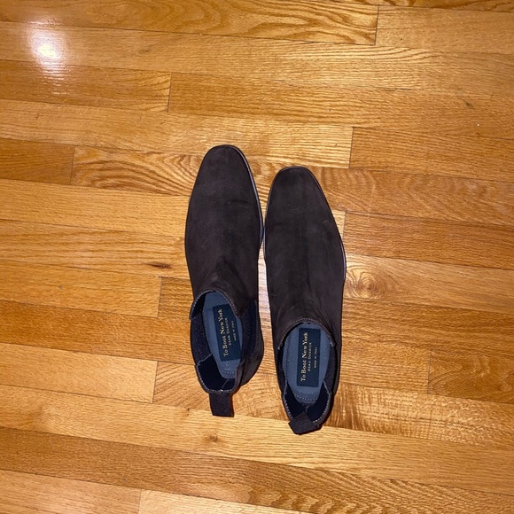 Adam Derrick Italian 10.5 Suede Chelsea boots